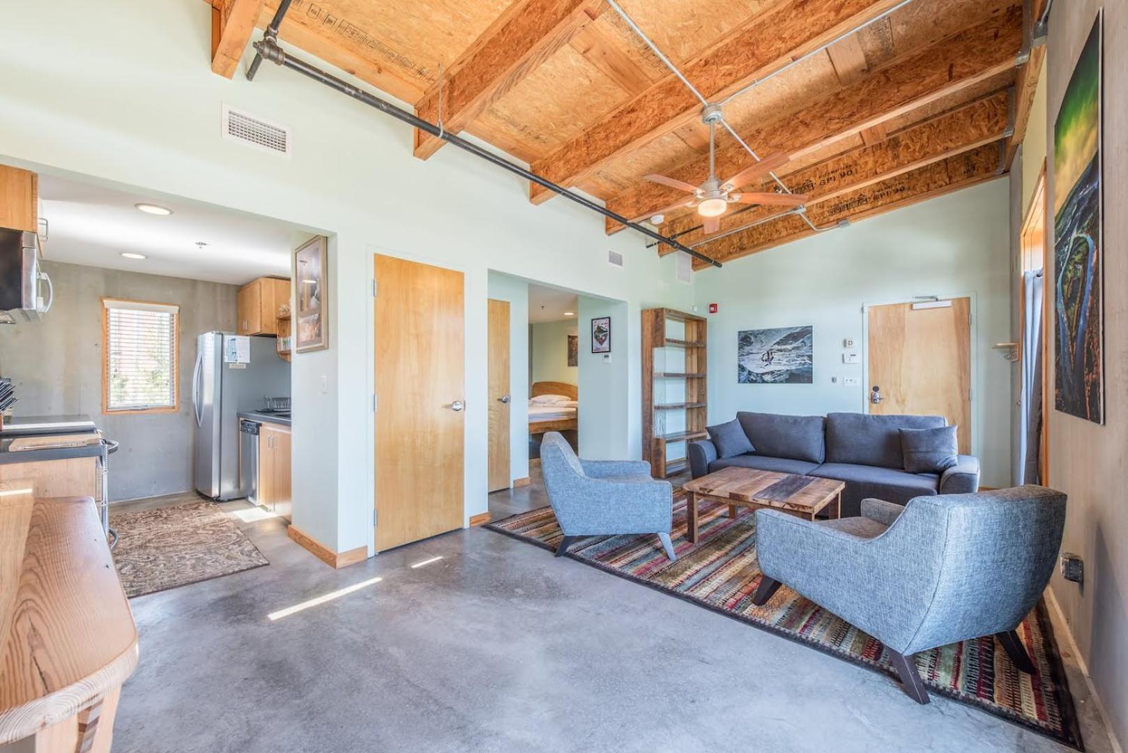 The Crash Pad: An Uncommon * Chattanooga